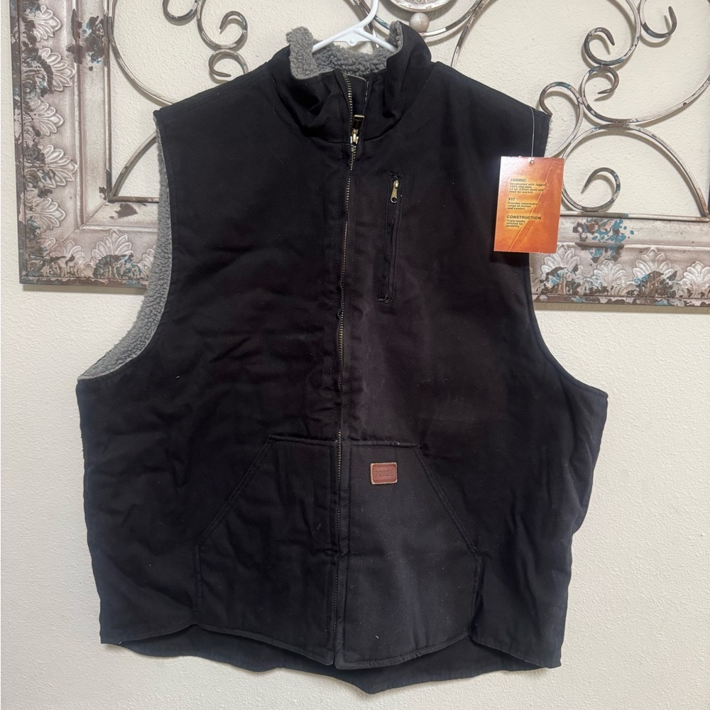 New! Men's Black Fleece-Lined Vest
